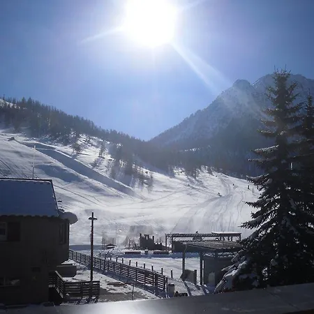 Hotel Saint Bernard *